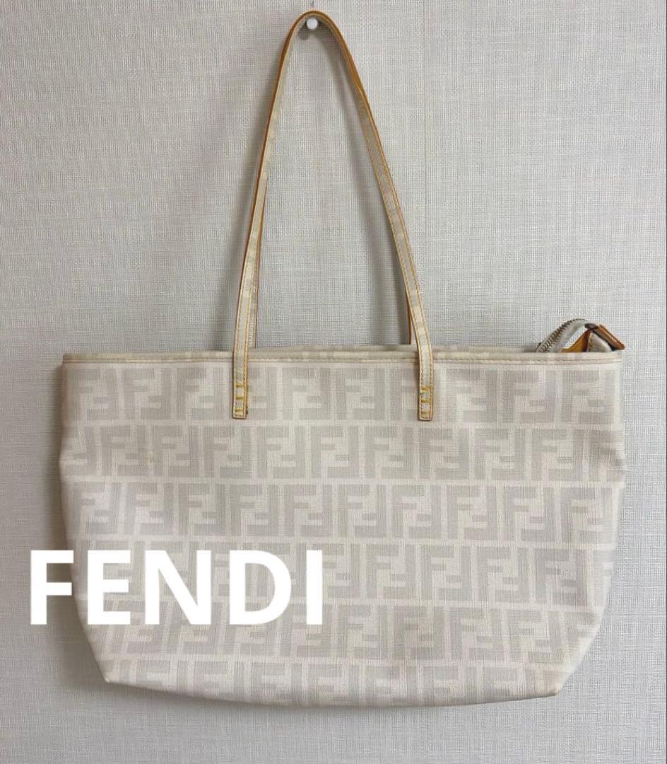 FENDI フェンディ　 ズッカ柄　トートバッグ