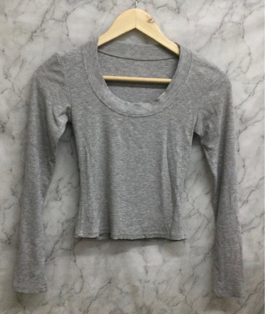 【レディース】トップス 長袖 カットソー ショート丈 グレー
