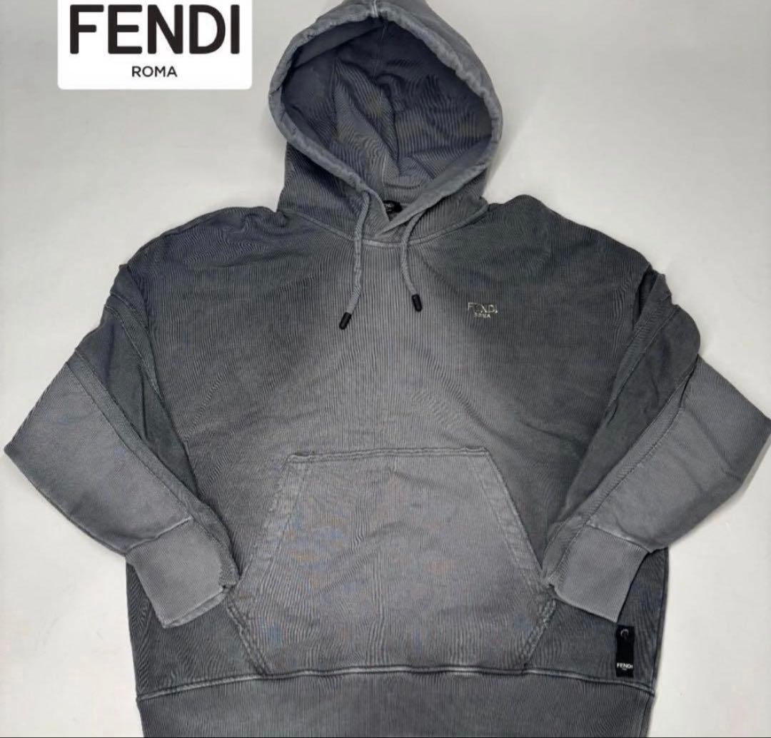 FENDI フェンディ パーカー グレー