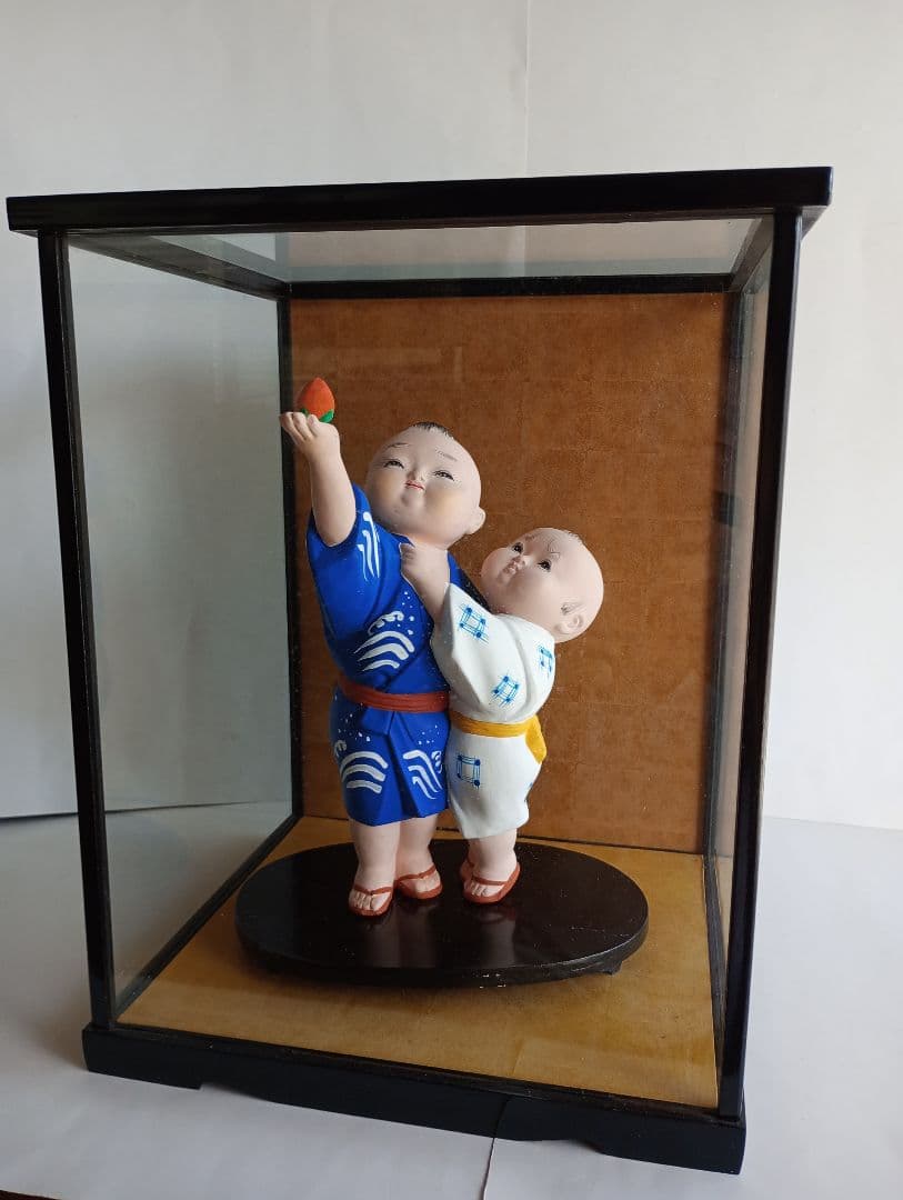 「博多人形 二人の子供のフィギュア」 by メルカリ