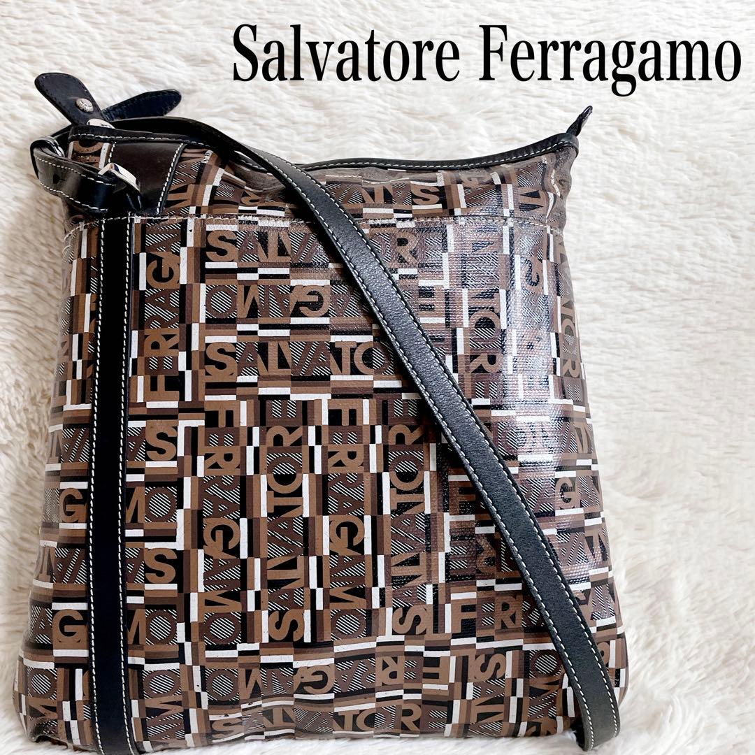 美品 サルヴァトーレ フェラガモ PVC 総柄 ショルダーバッグ サコッシュ