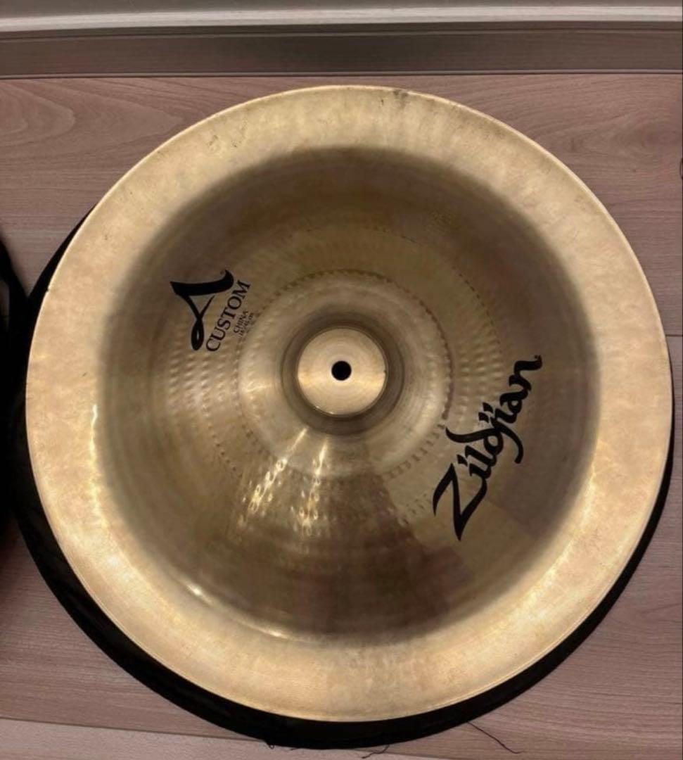 Zildjian A Custom China 18 シンバル　ケース付き by メルカリ