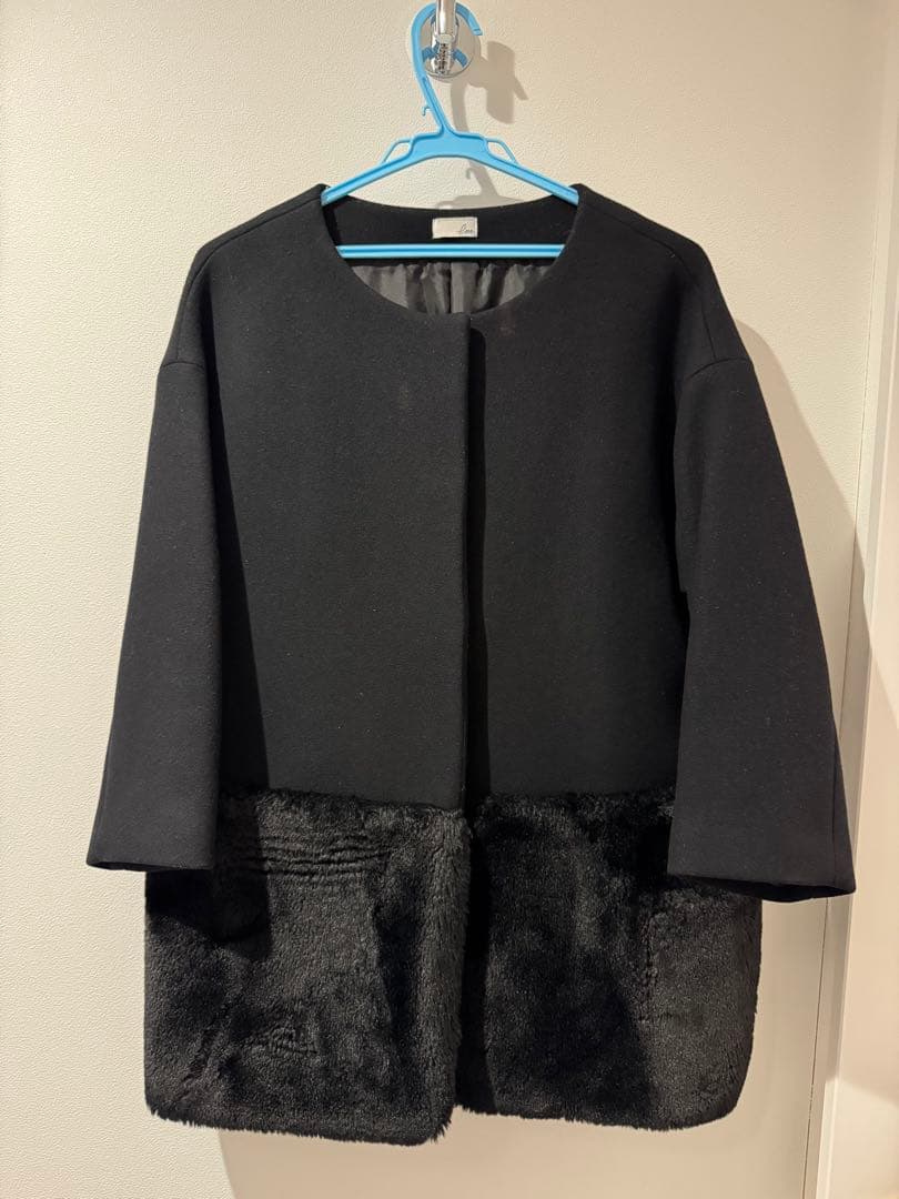 em. エムドット 裾ファーコート ブラック クリーニング済み