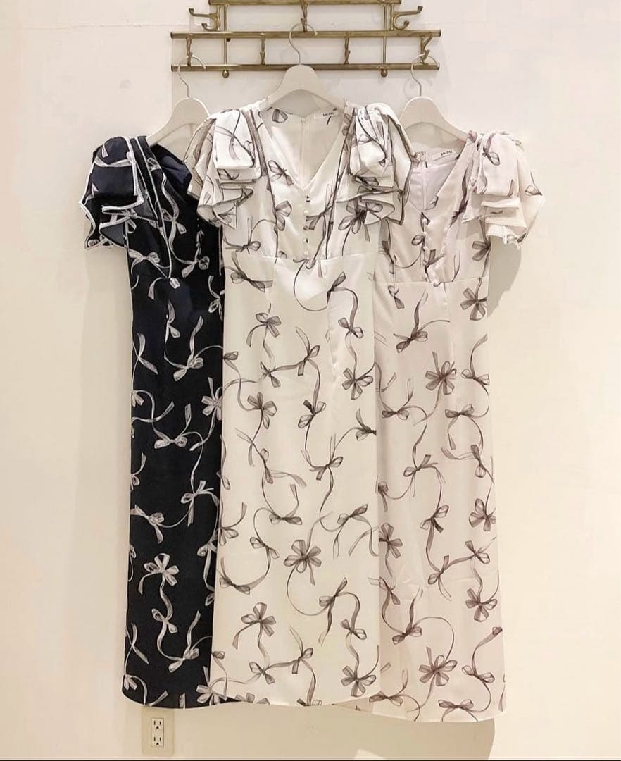 スナイデル　Sustainable リボンプリントワンピース