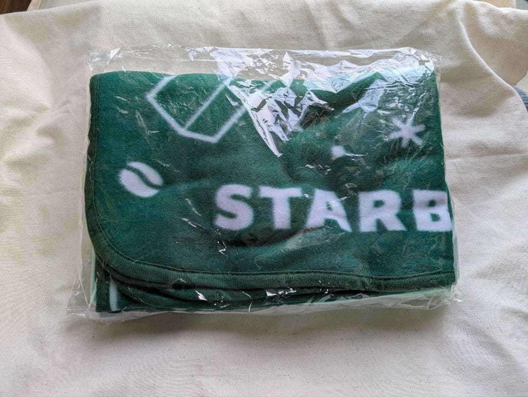【新品】【未使用】スターバックス フリースブランケット 緑80cm x 60cm