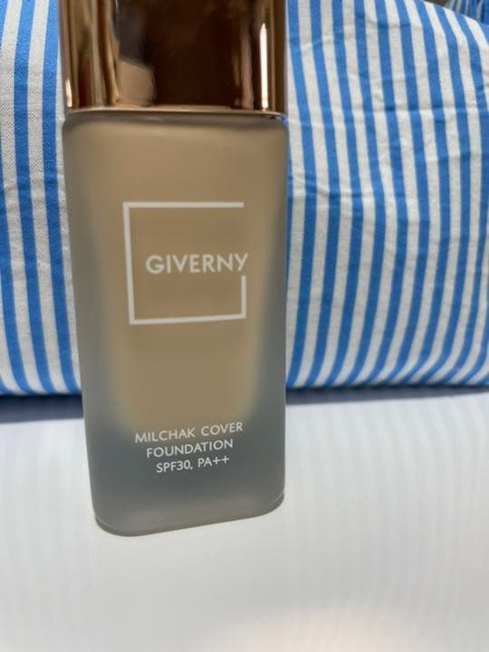 GIVERNY ファンデーション