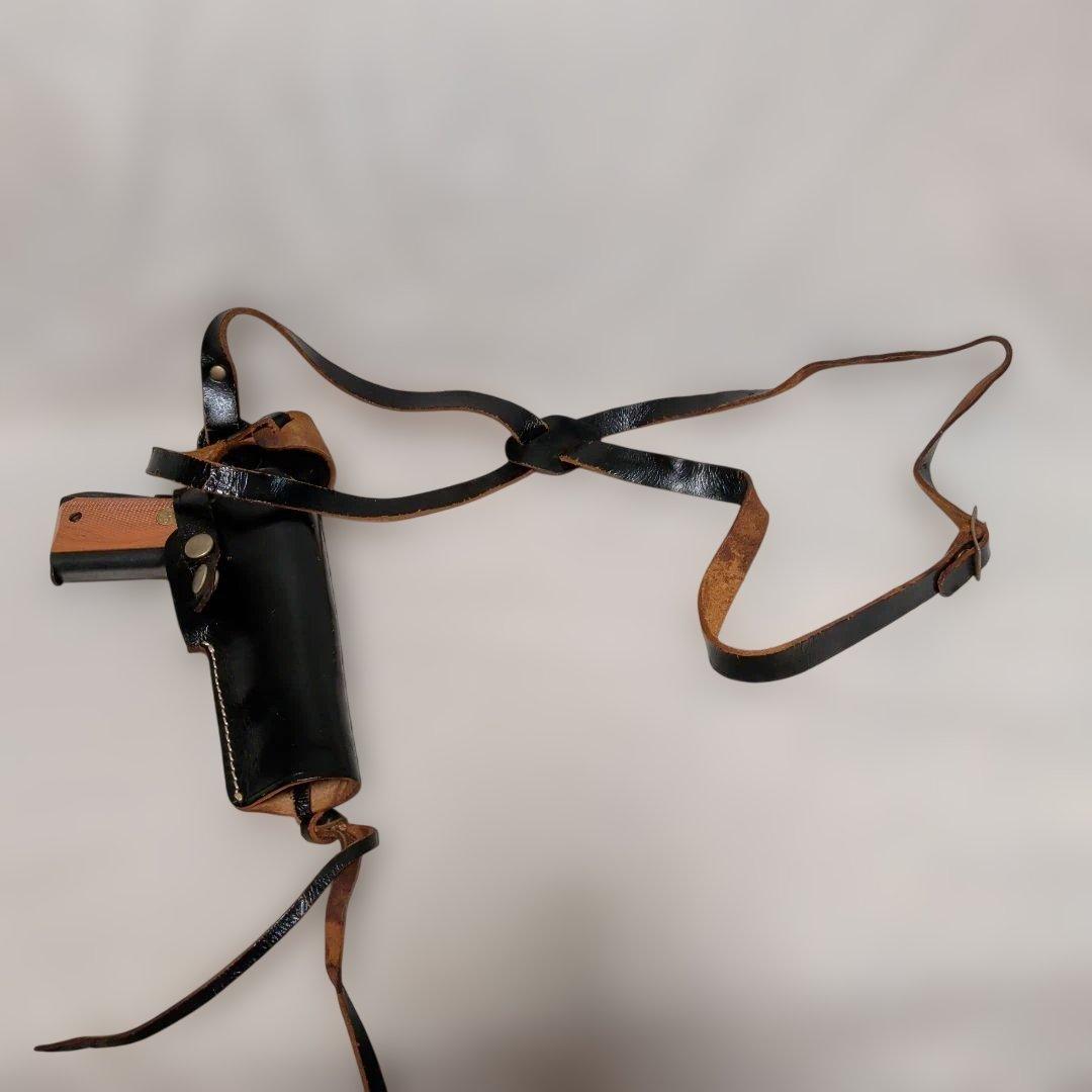 本革レザー　ショルダーホルスター　昭和レトロ　1911系統対応