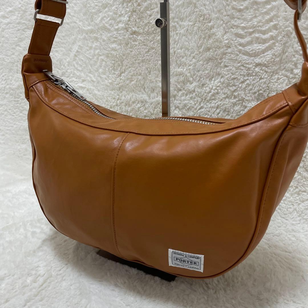 【極美品】ポーター フリースタイル ハーフムーン キャメル ショルダーバッグ
