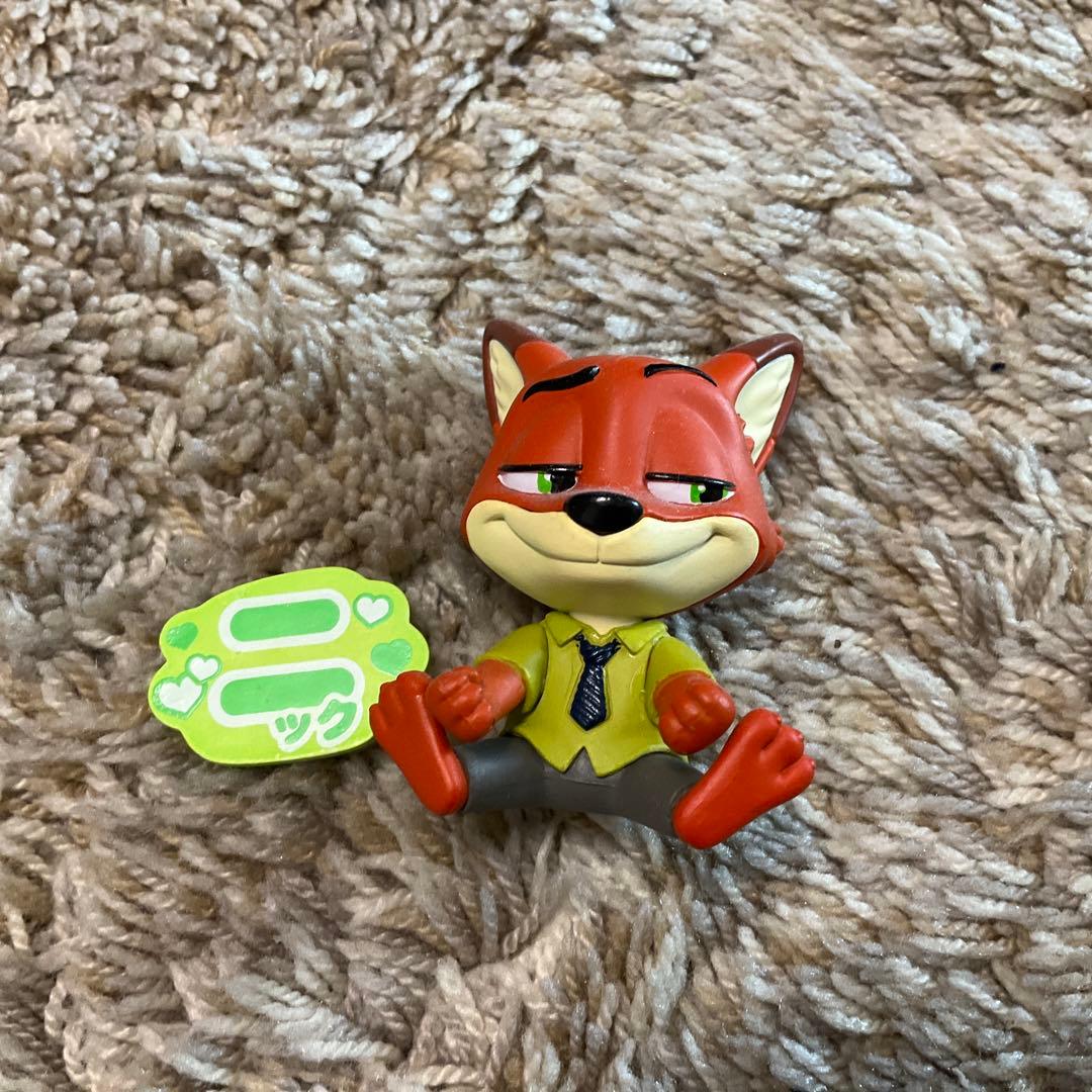 ズートピア　ニック　フィギュア