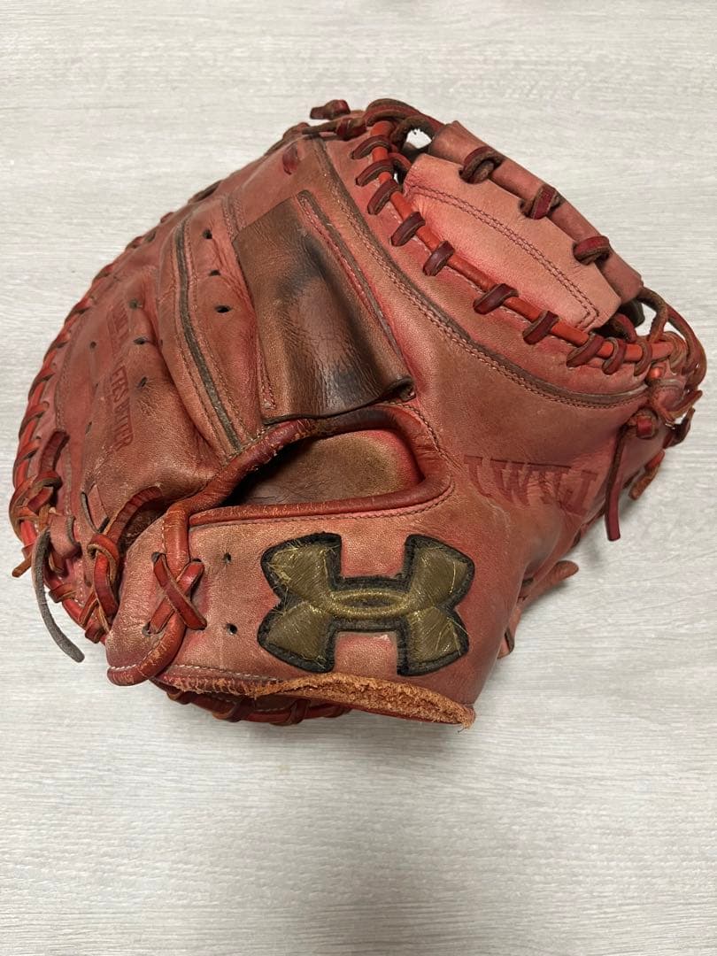 硬式キャッチャーミット（アンダーアーマー）