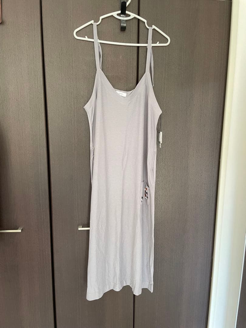 値下げ！！graniph 猫刺繍キャミソールロングワンピース タグ付き by メルカリ