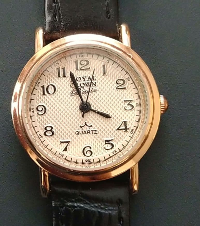 腕時計　レディース　アクセサリー　黒 by メルカリ