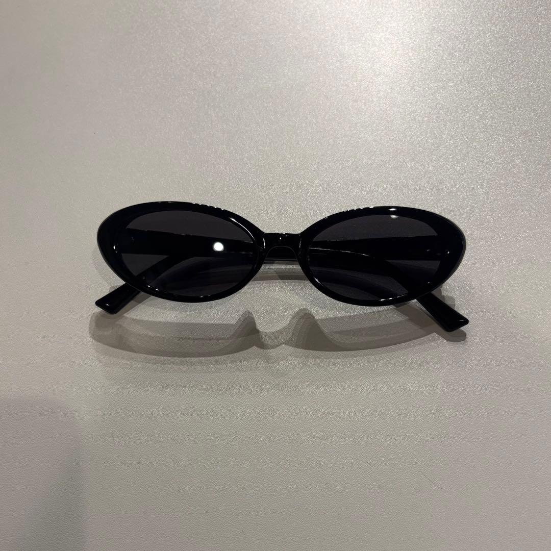 ブラックレトロオーバルサングラス　UVカット　レディースメンズファッション90s