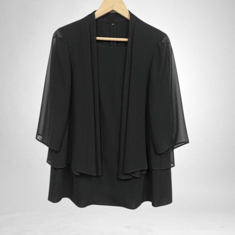 ★ブラックフォーマル　ブラウス　　４L