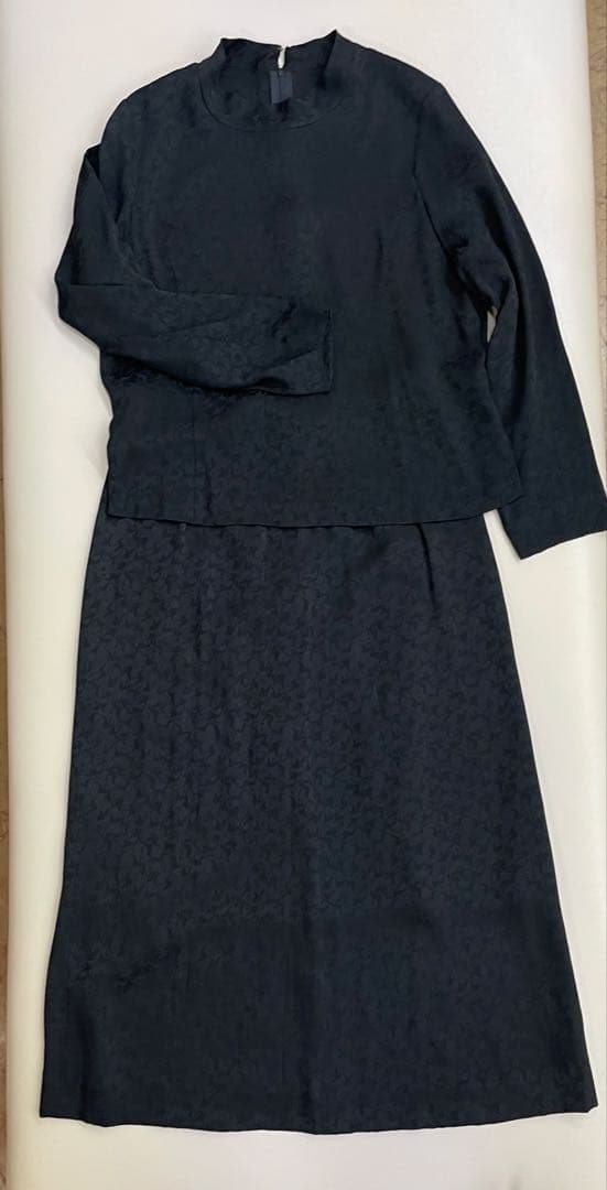 正絹着物リメイク　セットアップスーツ　鶴の地模様　ロング丈　喪服 礼服
