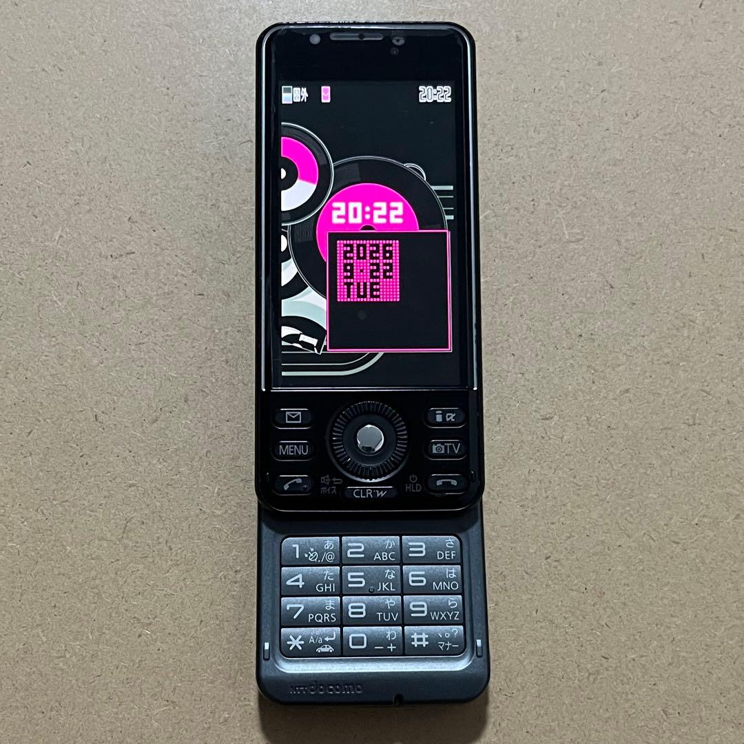 NTT docomo スライド　ケータイP-08A ガラケー　フィーチャーフォン