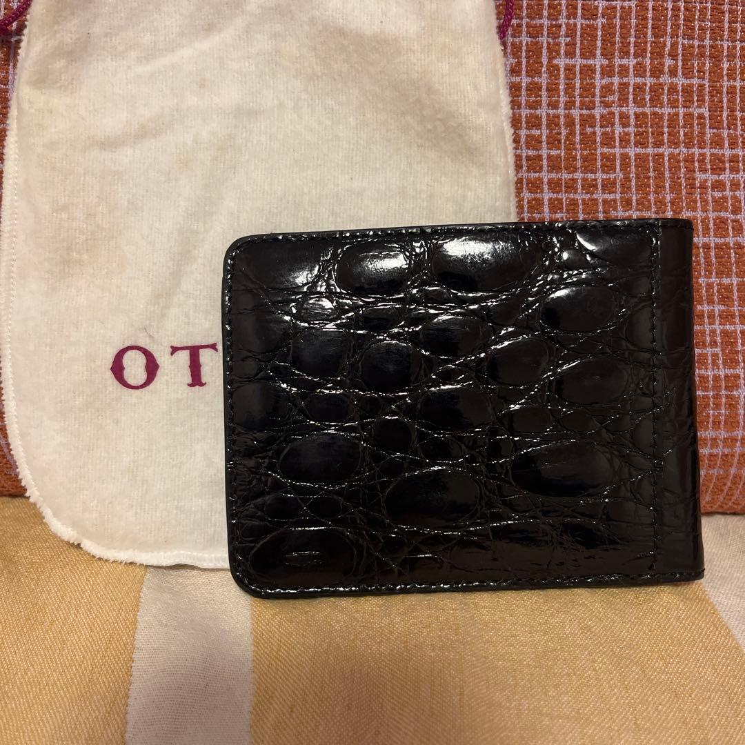 OTTINO 二つ折り財布 黒