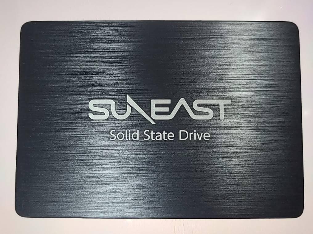 SUNEAST SE800 256GB SSD 本体