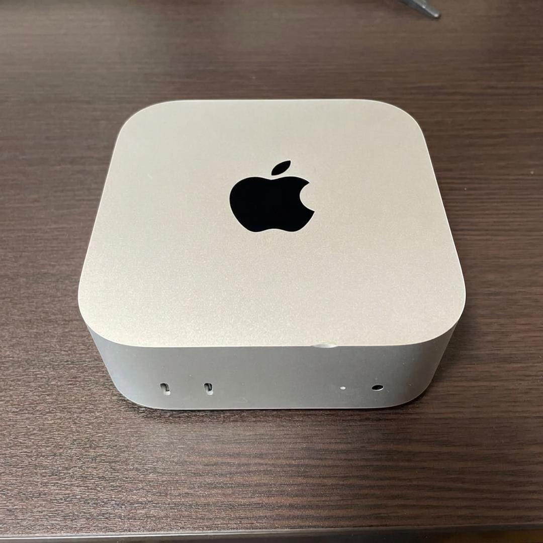 M4 Mac mini 16GB/256GB 凹みあり