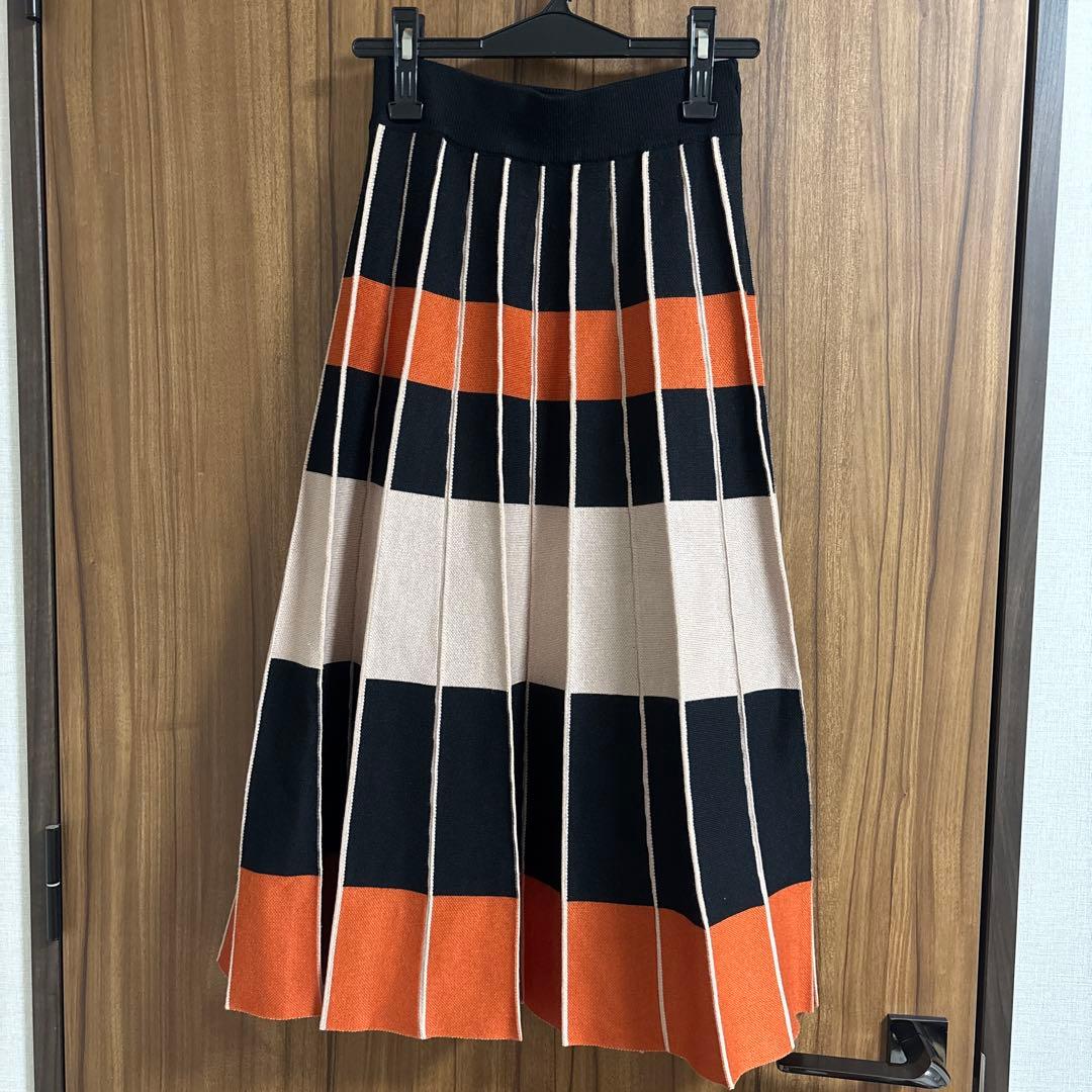 【美品】 プリーツ　ニット　ロングスカート