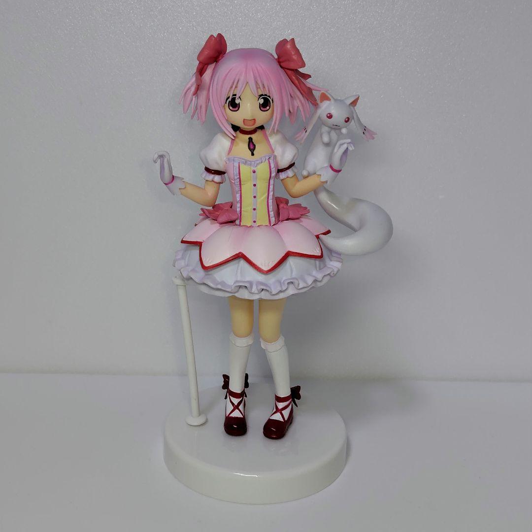≪アニメ≫魔法少女まどか☆マギカ HGフィギュア 鹿目まどか キュゥべえ