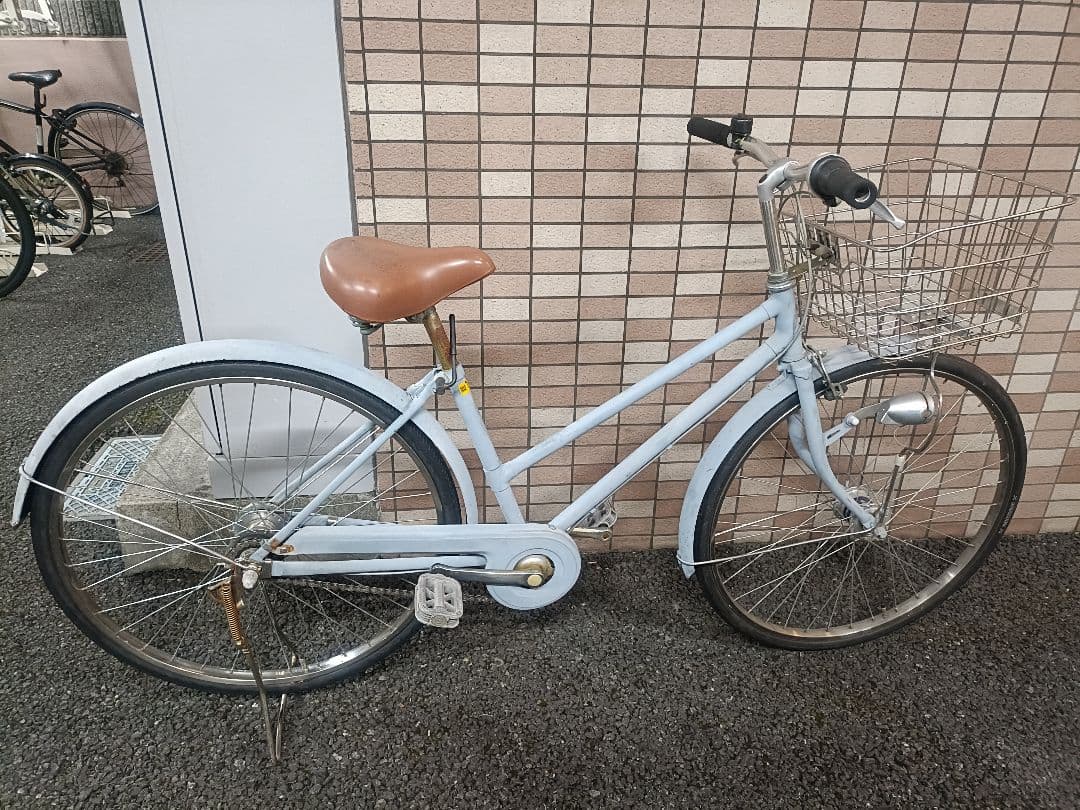 渋谷区）ブリヂストン自転車26インチ5段変速シティサイクル水色ステンレス前カゴ付 by メルカリ