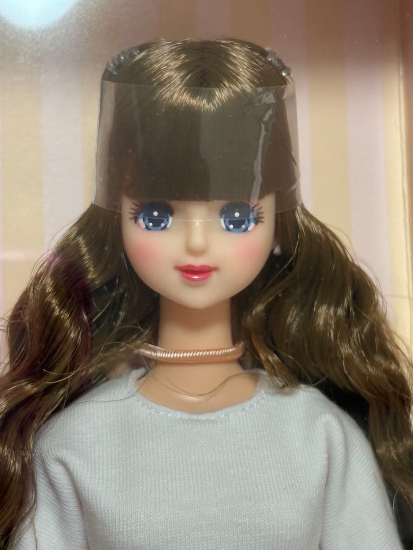 リカちゃんキャッスル 2026年ヴァレンタインモデルジェニー 人形本体