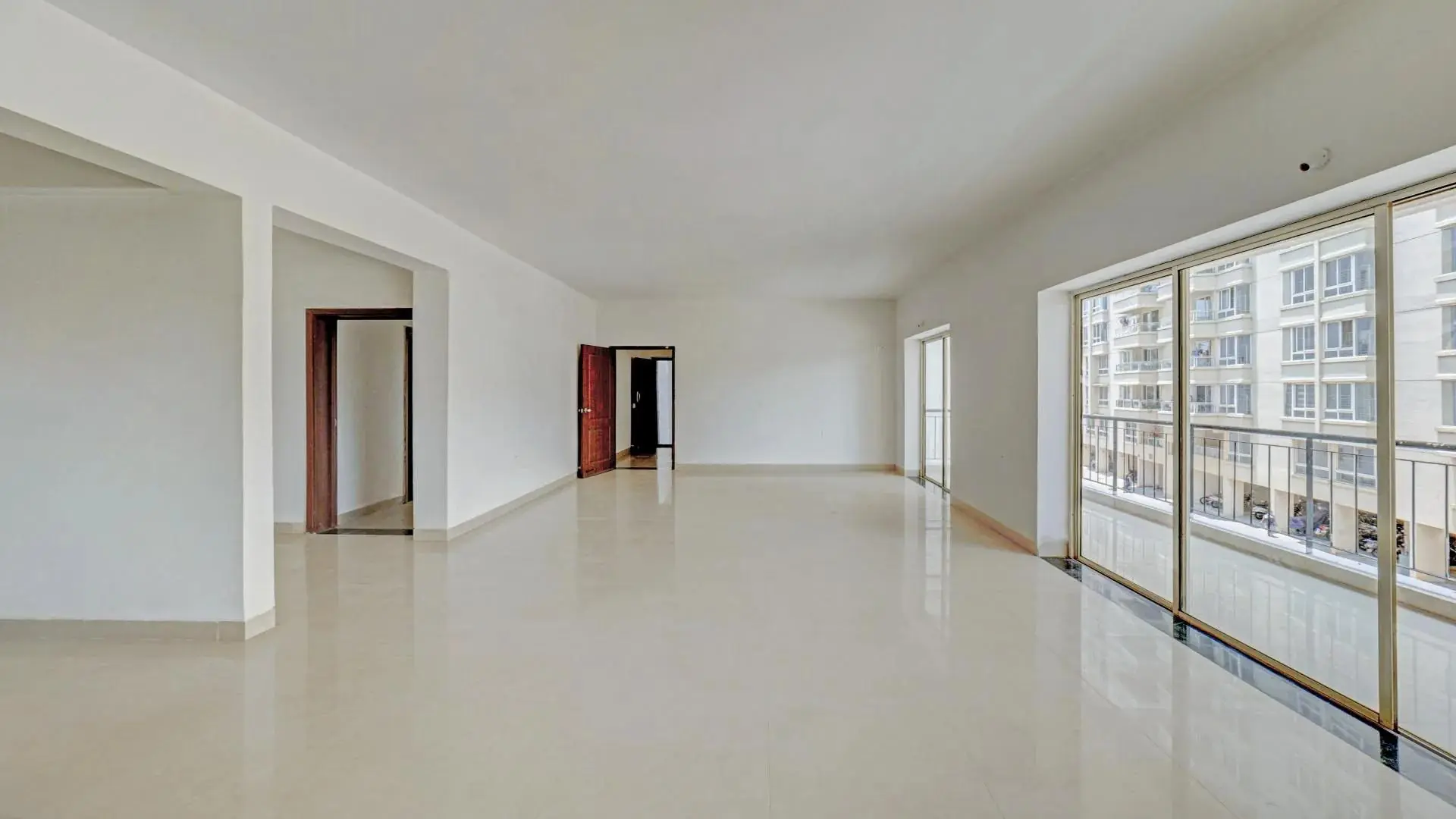 Hall_side1.JPG