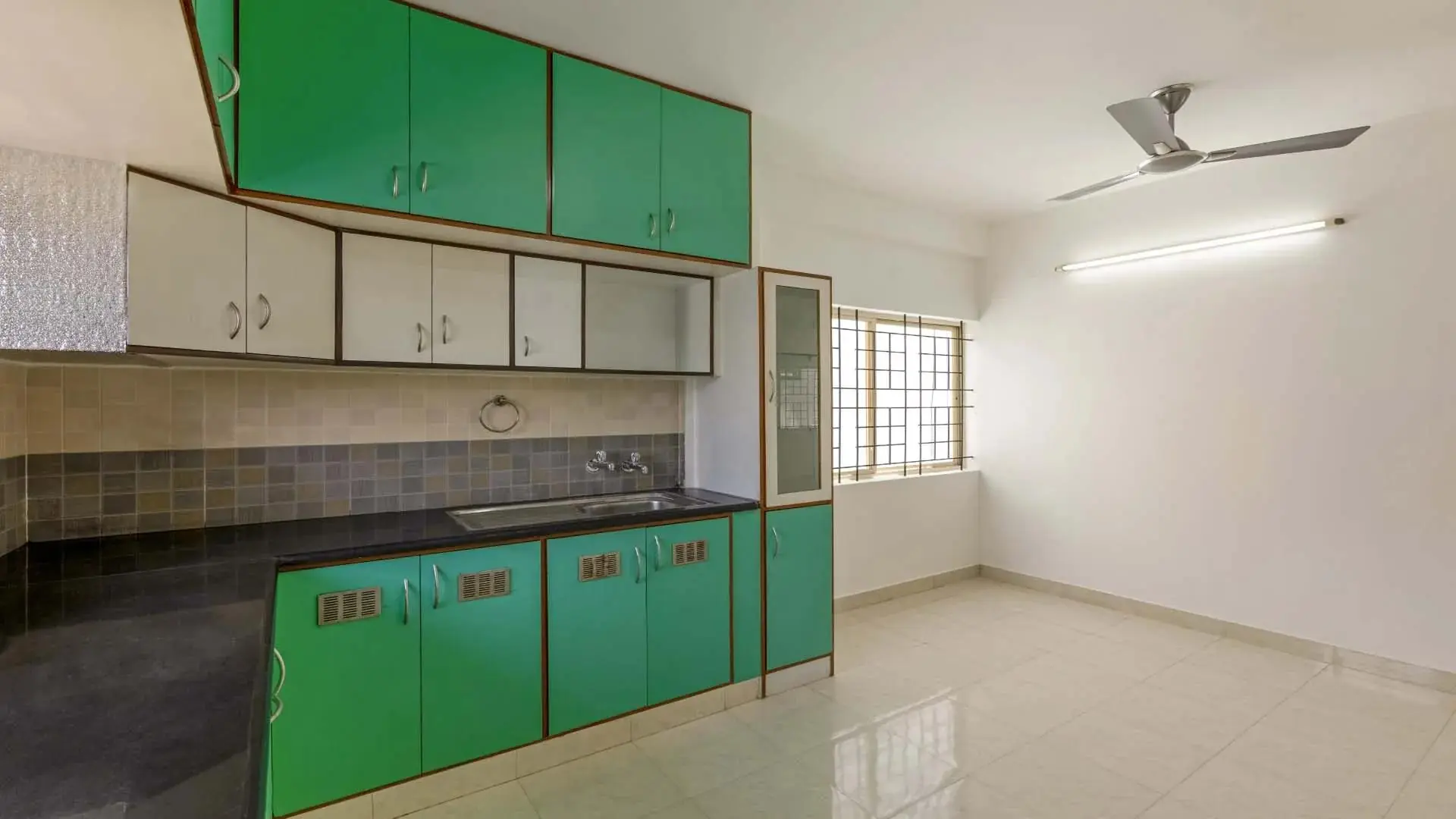 Kitche3.jpg