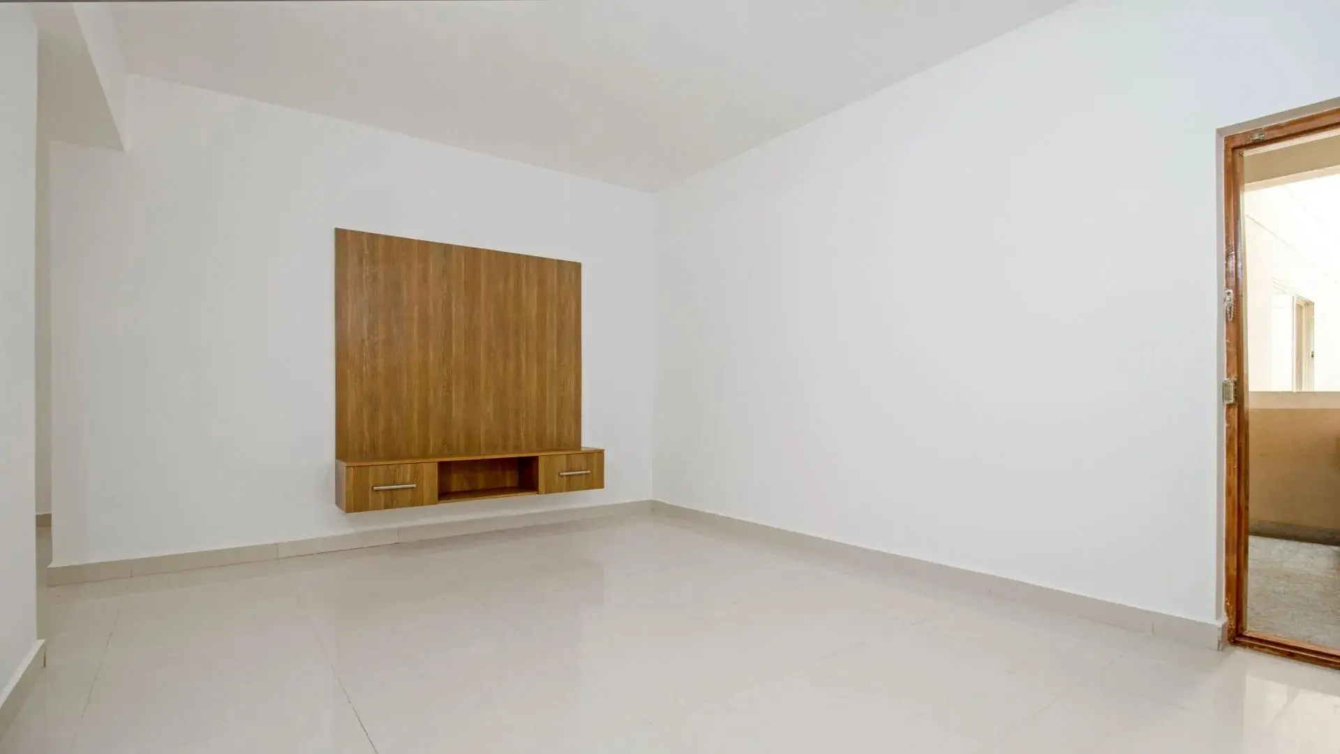 Hall-2.jpg