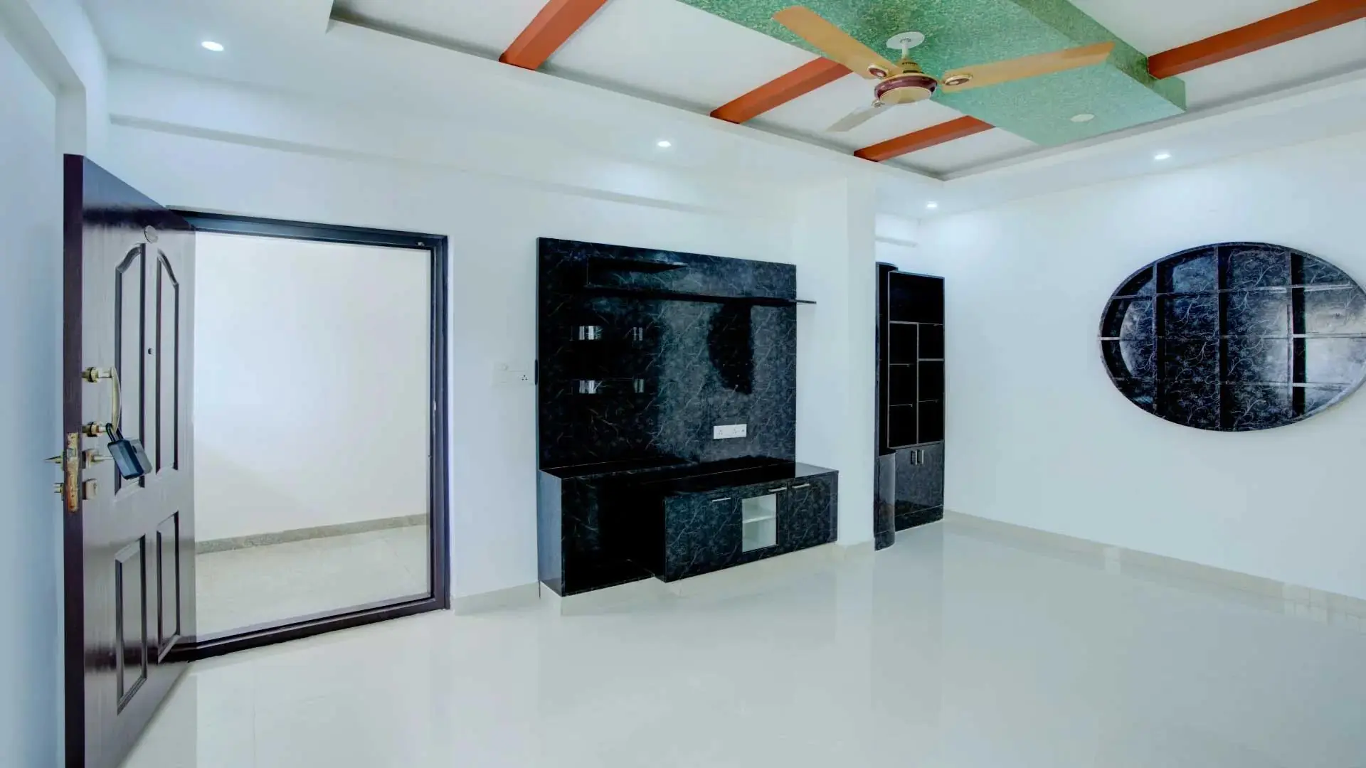 HALL-2.jpg