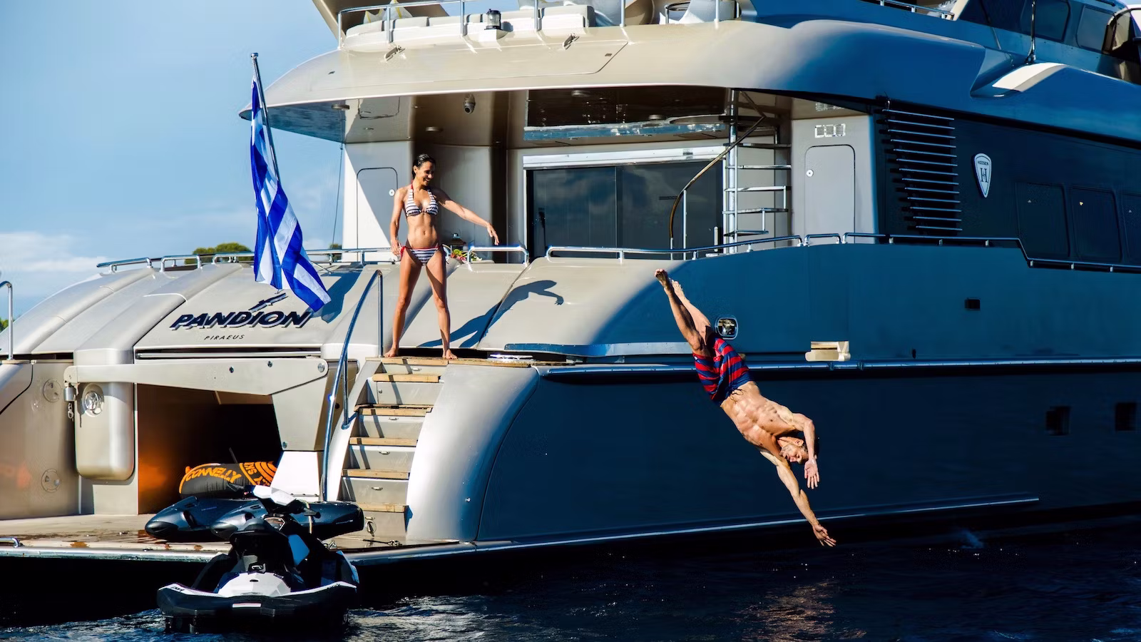 5feba5cdc0e38-yacht-pandion-iyc-charter