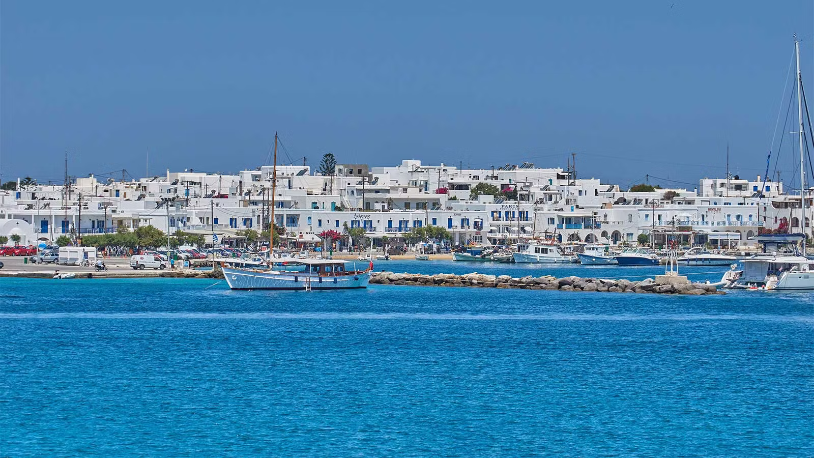 Antiparos Yacht Charter Guide