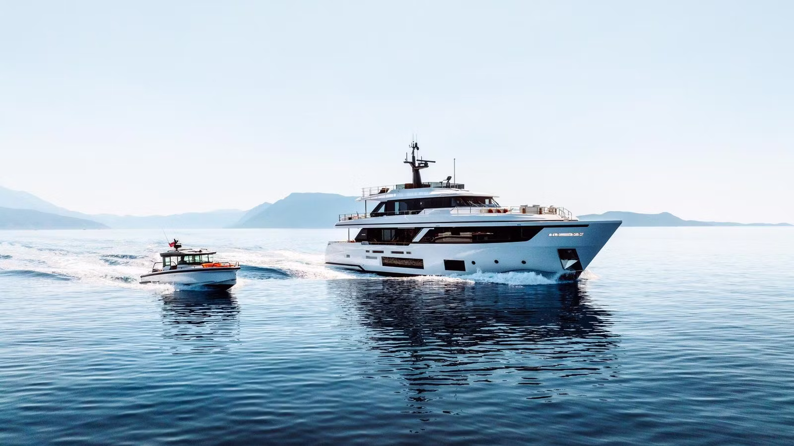 Charter Yachts 20m - 30m (65' - 98')