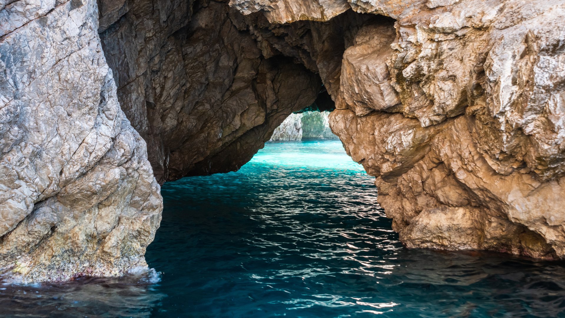 the green grotto in capri