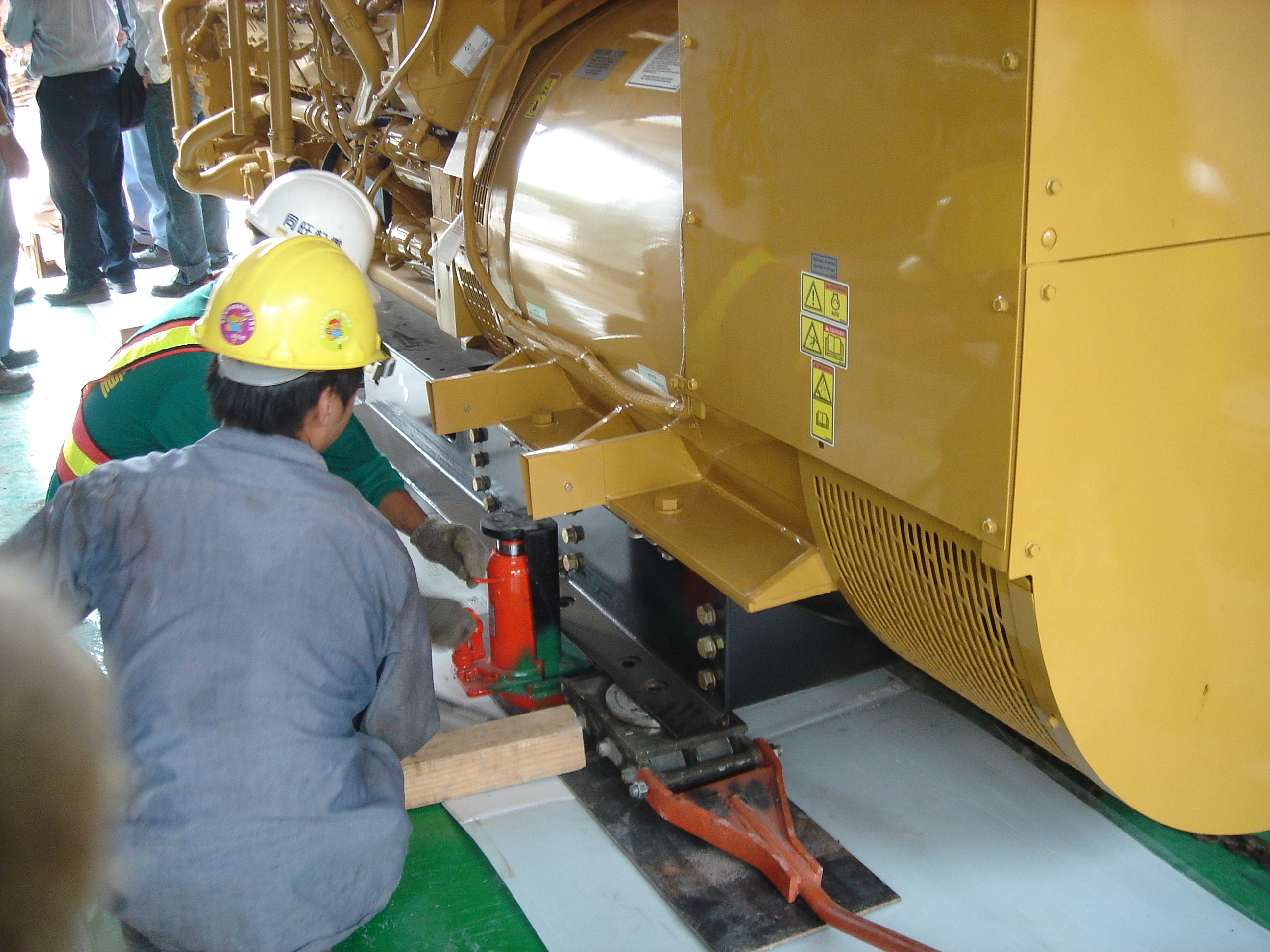 捷運站風機吊運