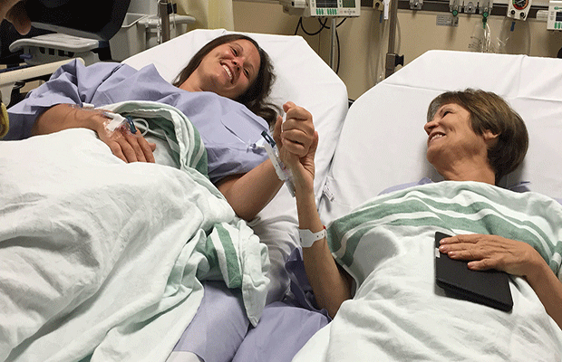 Best-Selling Author Helps Former Teacher Find a Kidney Donor