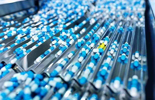 image of medicines in syringes