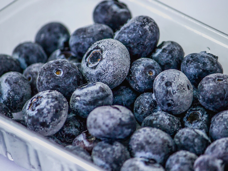 Photograph of some blueberries
