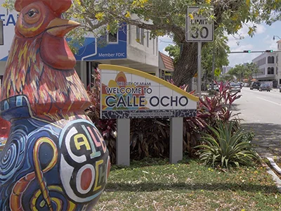image of a chicken statue