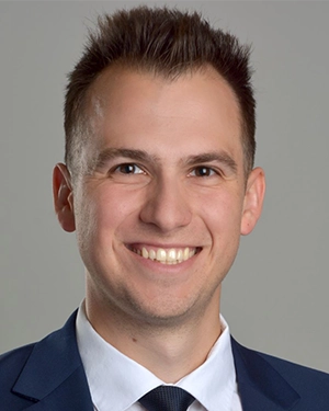 James McKinnon II, MD