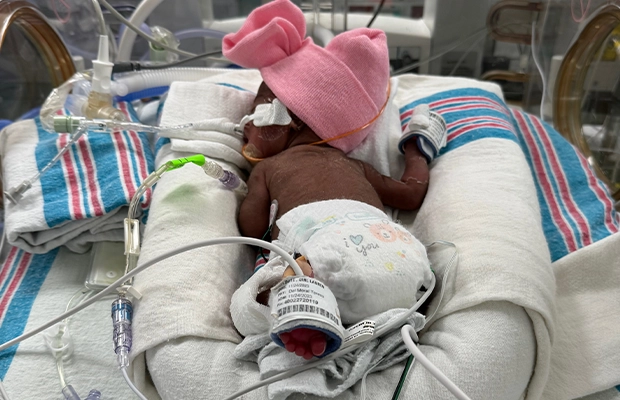 photo of baby in incubator