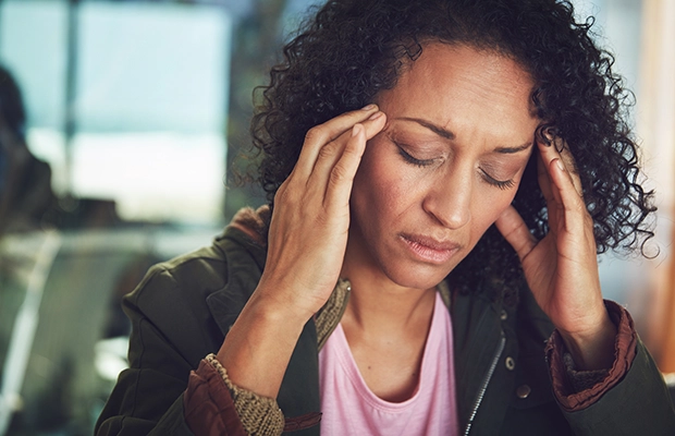 woman having headache