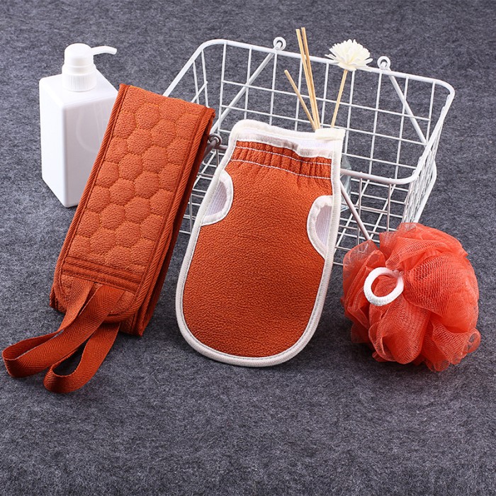 Perlengkapan Mandi Set / Alat Mandi Traveling 3 In 1 — 5