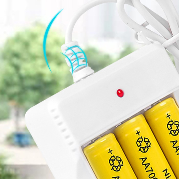 Charger Casan Isi Ulang Battery Baterai AA AAA 3 Slot Kabel Usb — 4