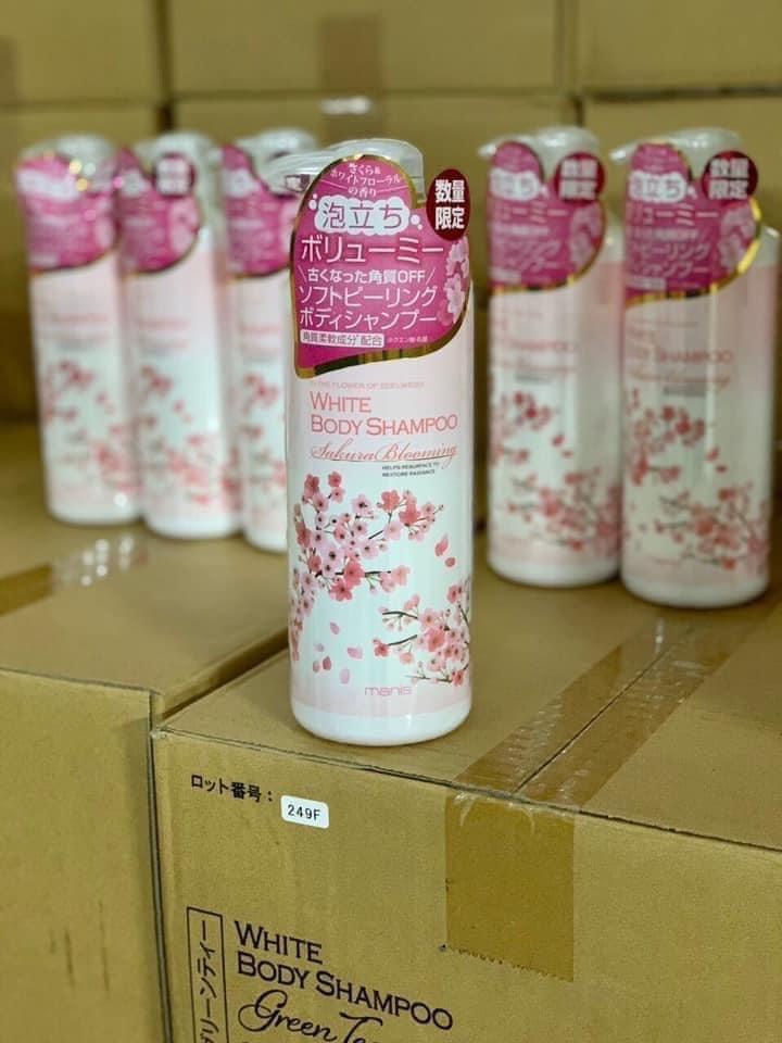 Sữa tắm trắng da manis White body shampoo - SAKURA