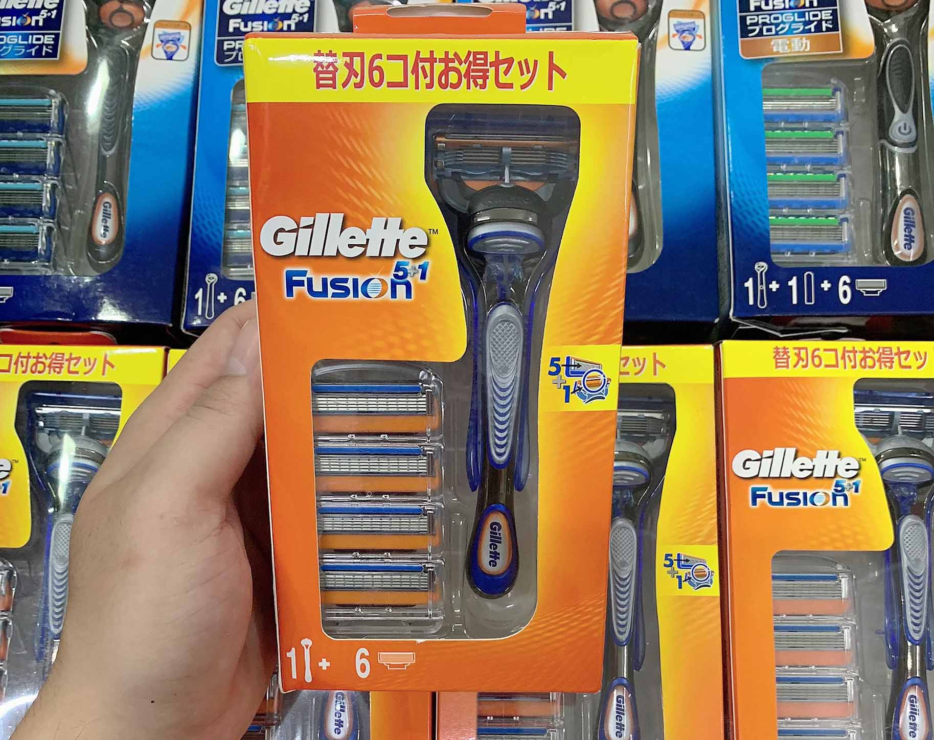 Dao cạo râu Gillette Fusion Proglide 5+1