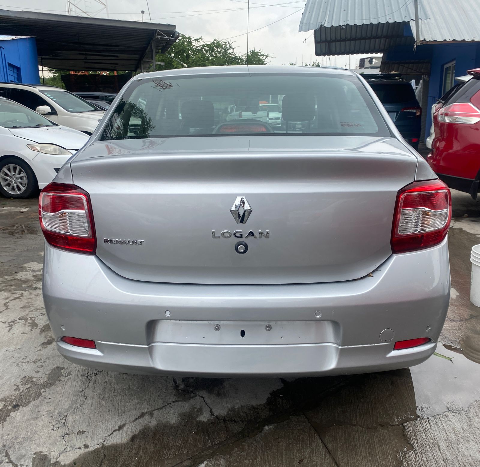 Renault Logan 2018 Manual gris