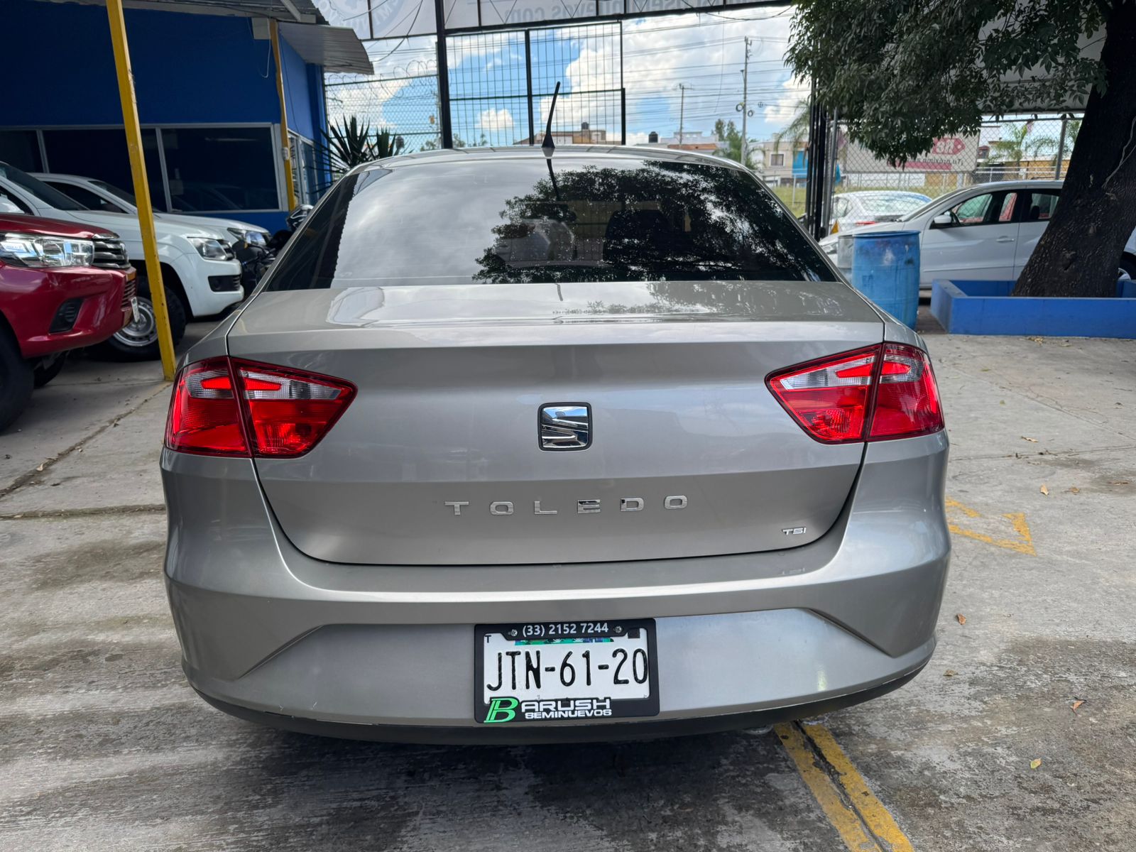 Seat Toledo 2016 REFERENCE Manual BEIGE