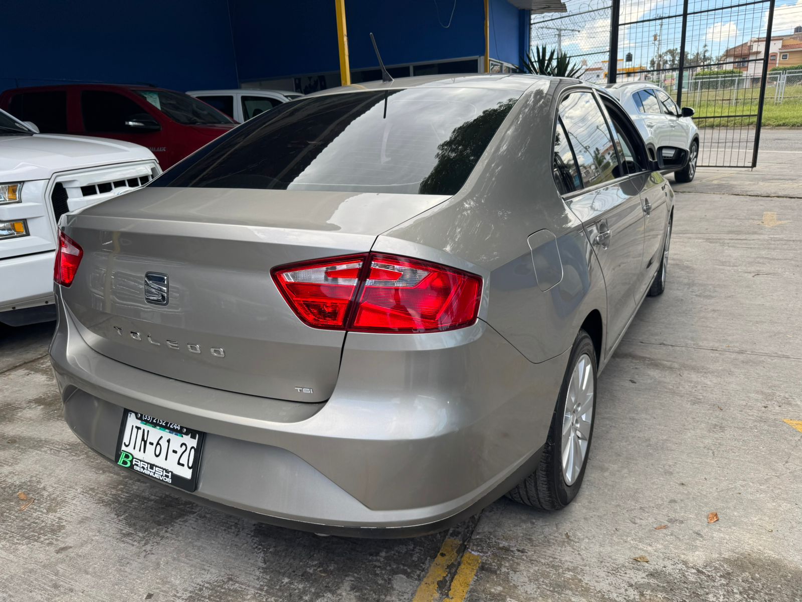 Seat Toledo 2016 REFERENCE Manual BEIGE